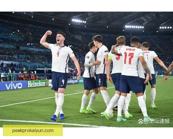 贝林厄姆精彩首球助力英格兰世界杯之旅，状态回暖值得关注